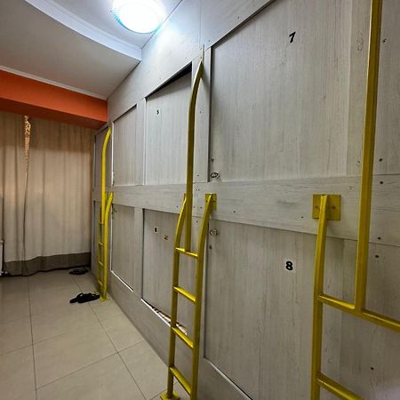 West Point Premium Hostel Almaty Bagian luar foto