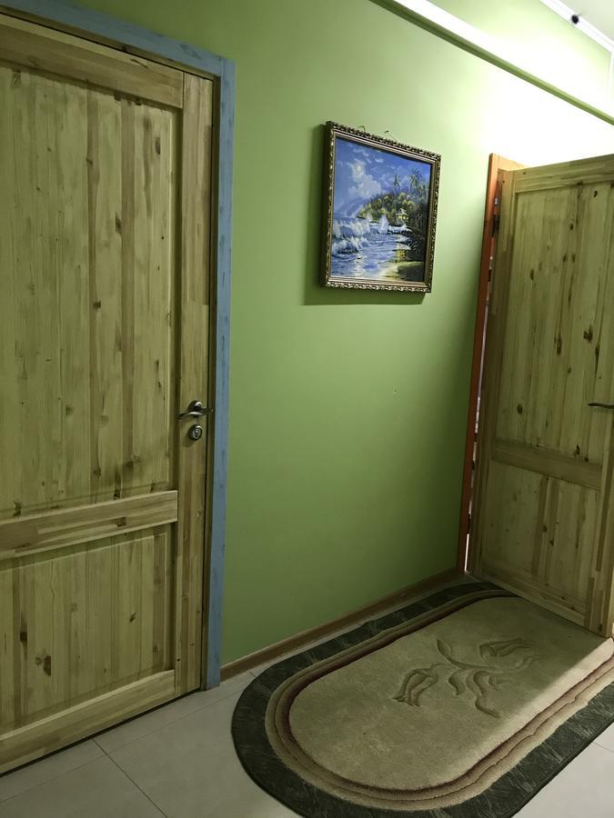 West Point Premium Hostel Almaty Bagian luar foto