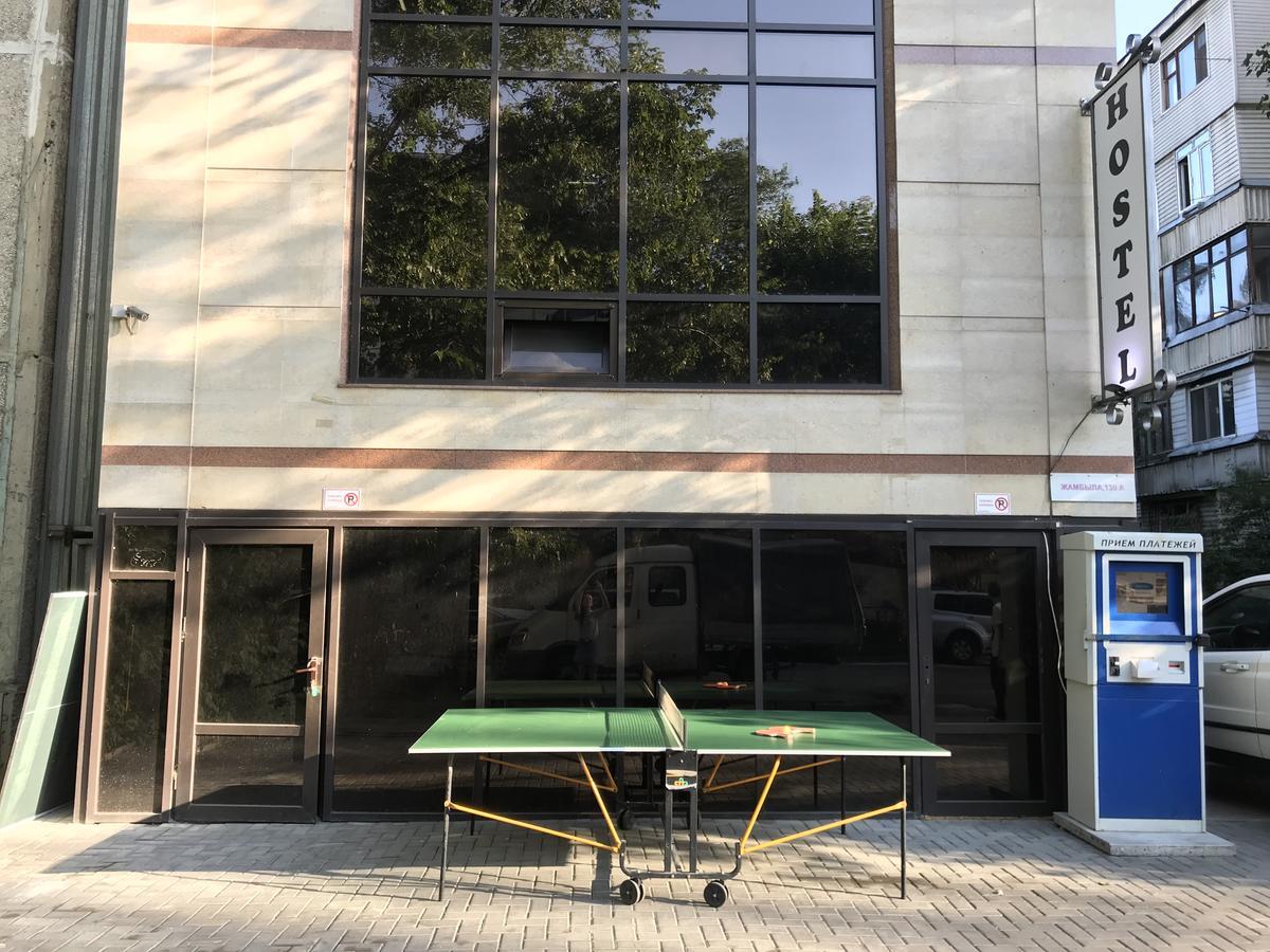 West Point Premium Hostel Almaty Bagian luar foto